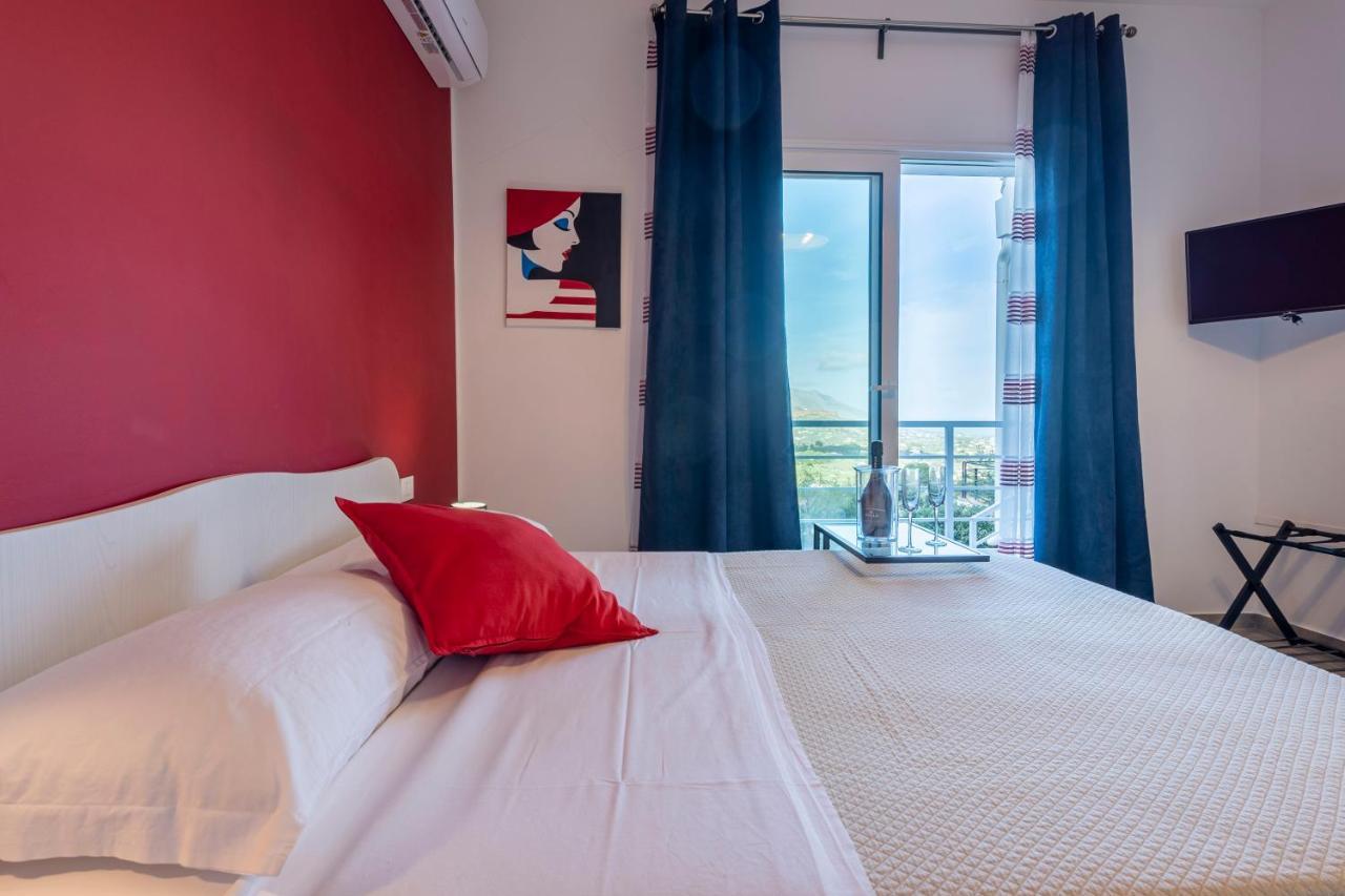 Villa Luxury Con Piscina Privata Vista Mare - กัสเตลลัมมาเร เดล โกลโฟ ภายนอก รูปภาพ